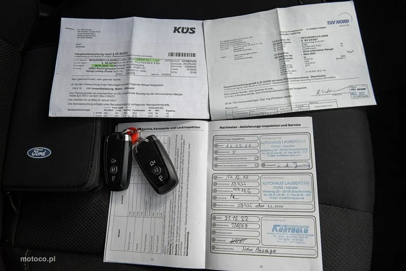 Ford S-Max II 38