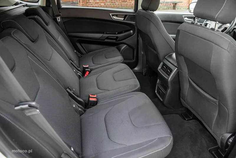 Ford S-Max II 8