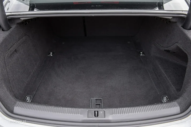 Audi A4 B8 26