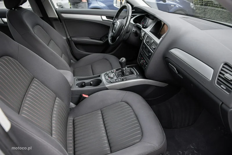 Audi A4 B8 9