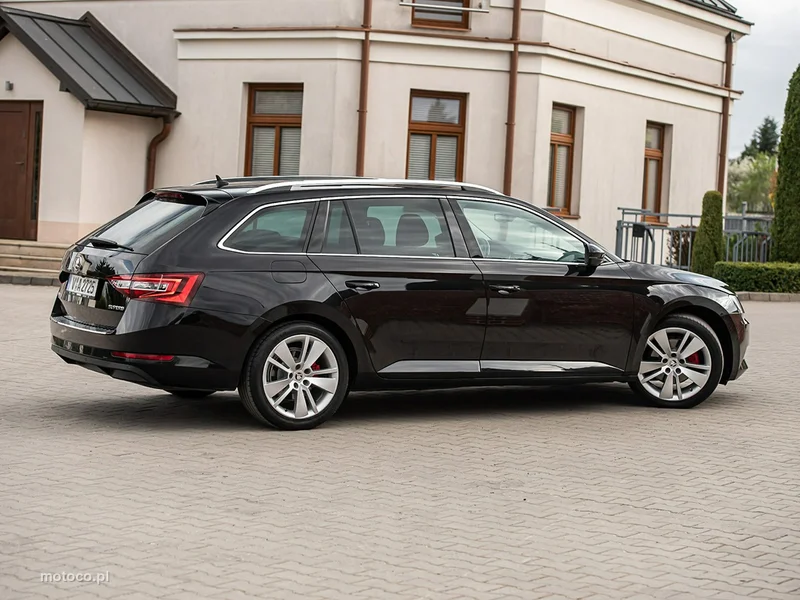 Skoda Superb III 17