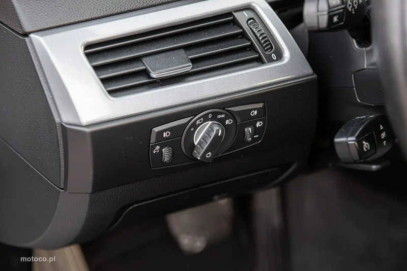 BMW Seria 5 E60 520 24