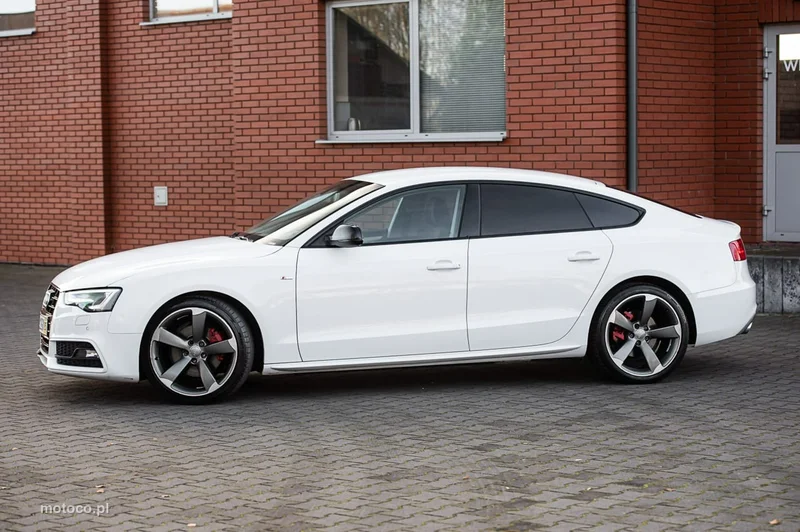 Audi A5 8T 12