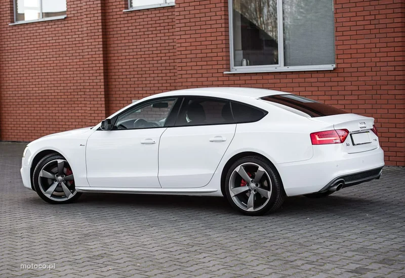 Audi A5 8T 13