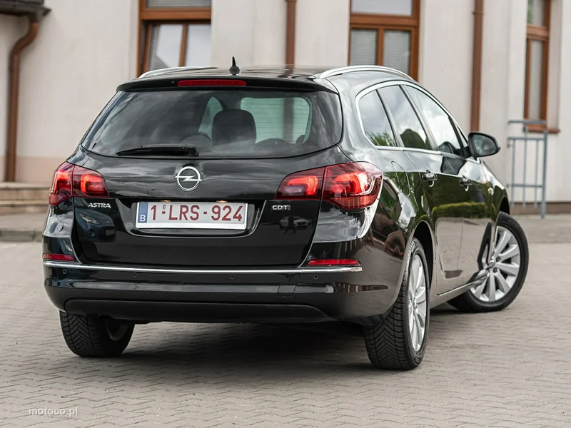 Opel Astra Sports Tourer 3