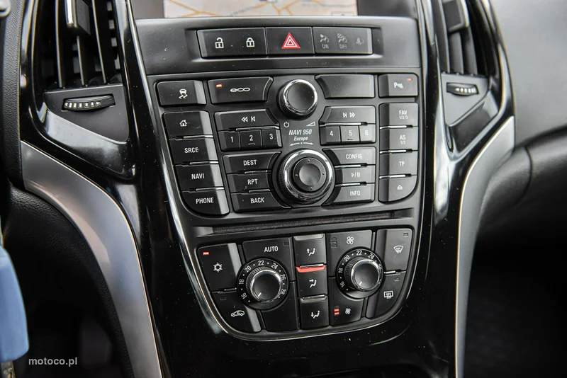 Opel Astra Sports Tourer 21