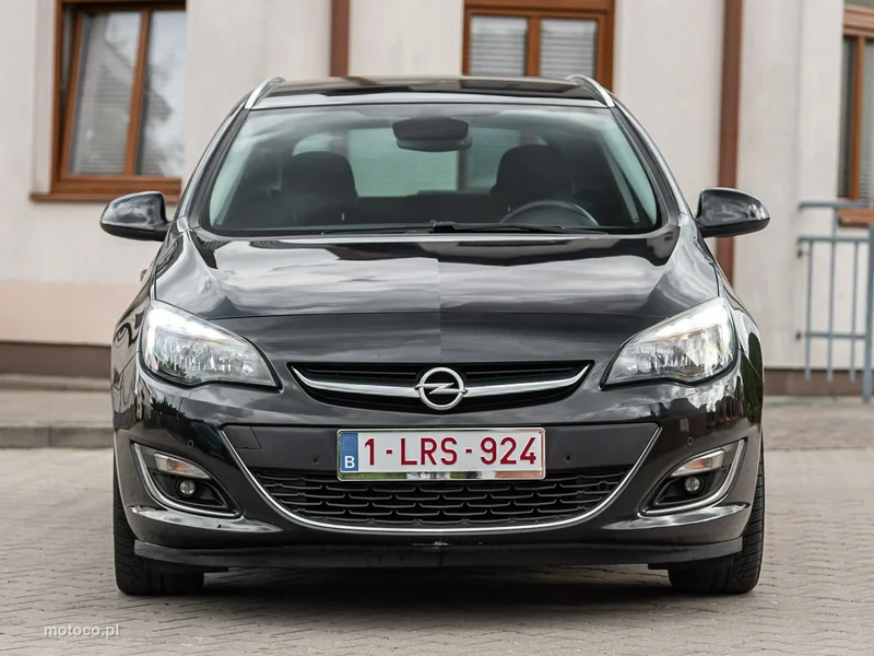 Opel Astra Sports Tourer 10