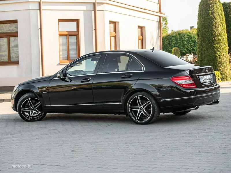 Mercedes-Benz Klasa C W204 C 350 13