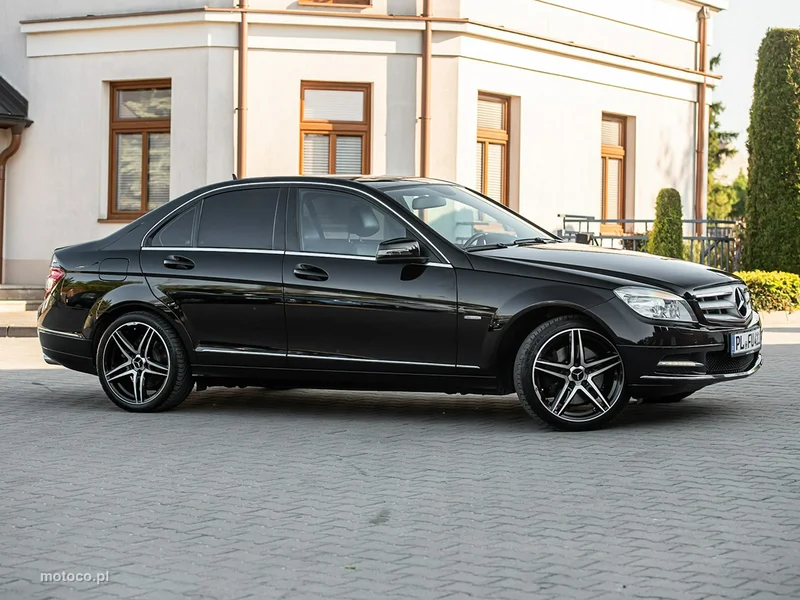 Mercedes-Benz Klasa C W204 C 350 18