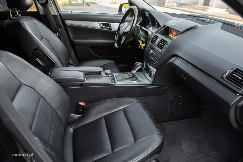 Mercedes-Benz Klasa C W204 C 350 9