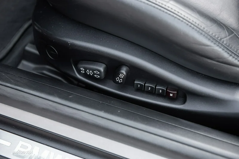BMW Seria 3 E46 330 23