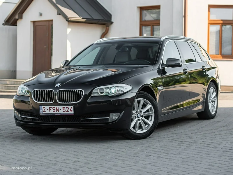 BMW Seria 5 F10 520 11