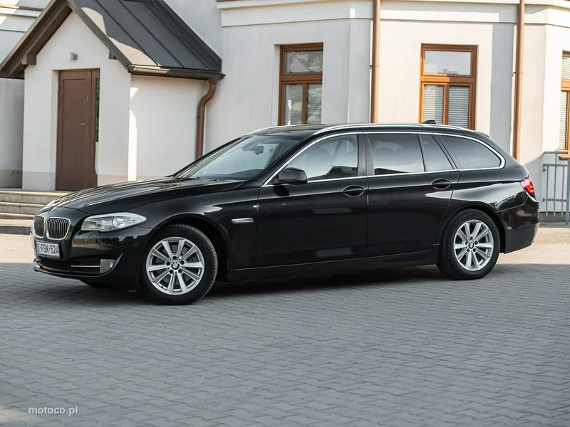 BMW Seria 5 F10 520 12