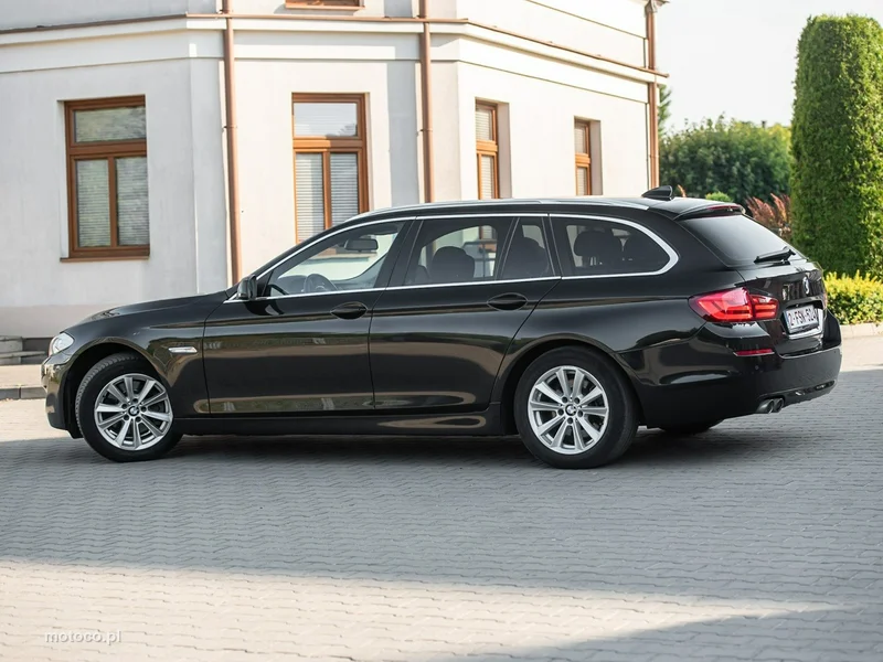 BMW Seria 5 F10 520 13