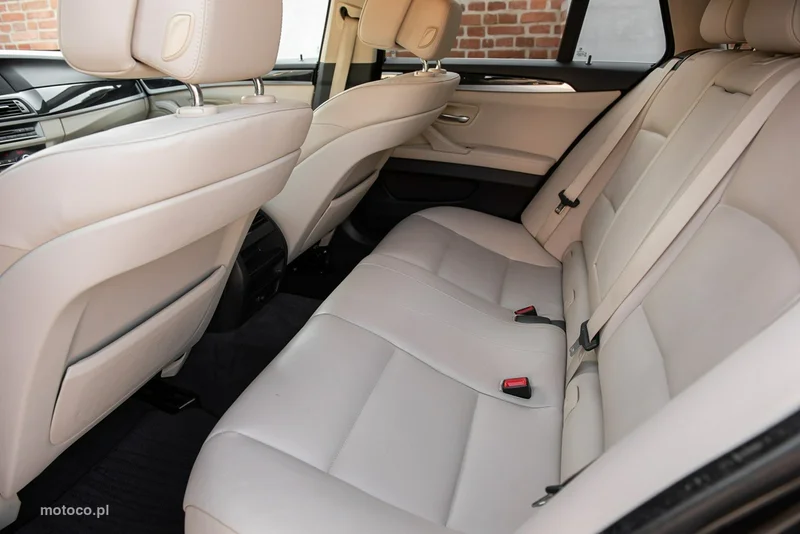 BMW Seria 5 F10 520 7