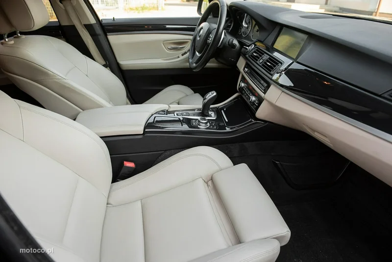 BMW Seria 5 F10 520 9