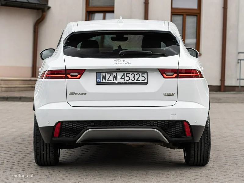 Jaguar E-Pace 15