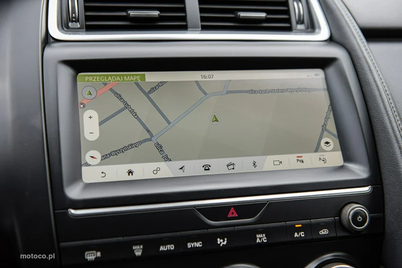 Jaguar E-Pace 21