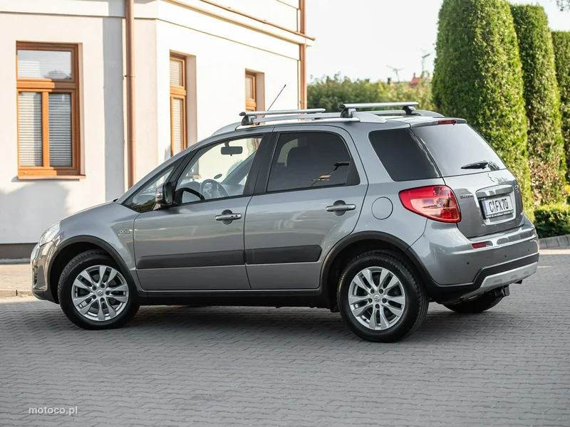 Suzuki SX4 13