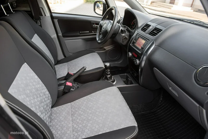 Suzuki SX4 9