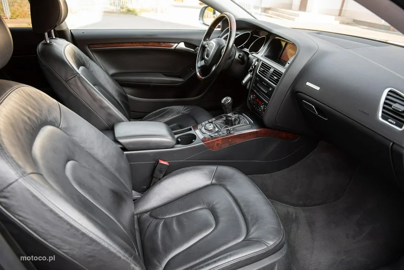 Audi A5 8T 7