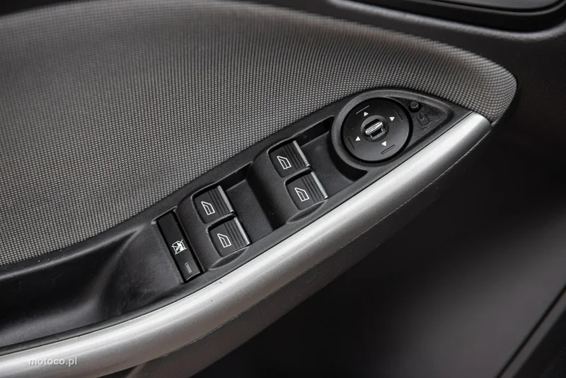 Ford Focus III 23