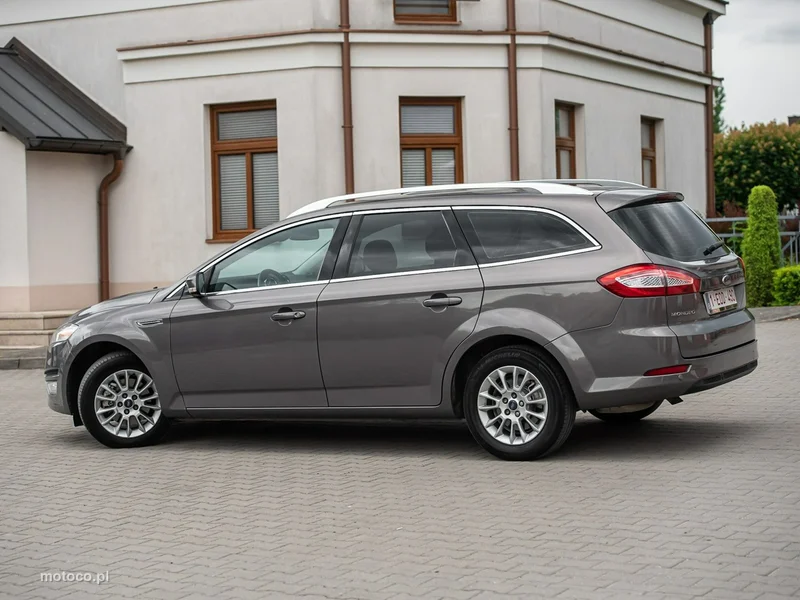 Ford Mondeo IV 13