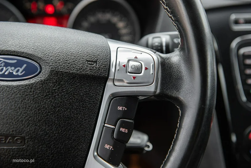 Ford Mondeo IV 21