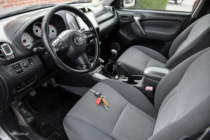Toyota RAV 4 XA30 6