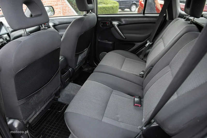 Toyota RAV 4 XA30 8
