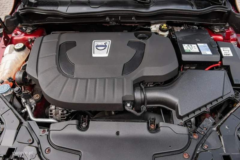 Volvo V40 28