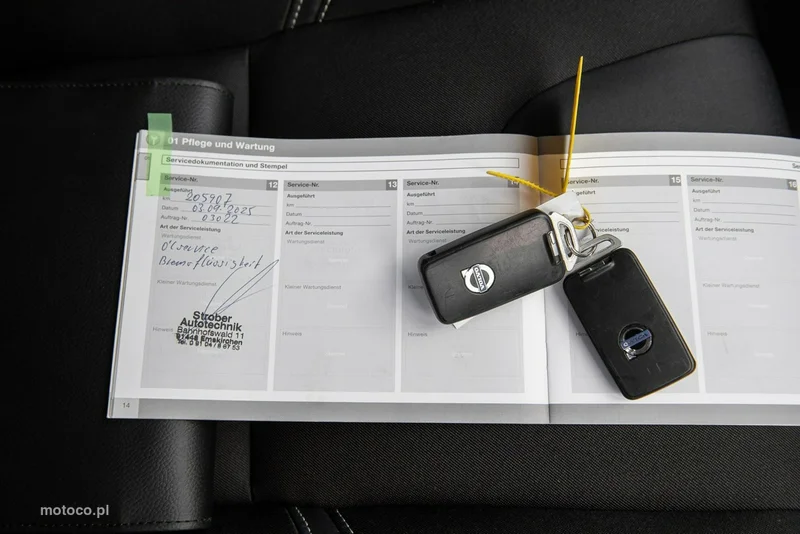 Volvo V40 30