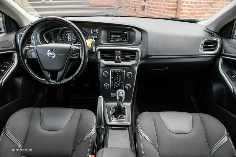 Volvo V40 5