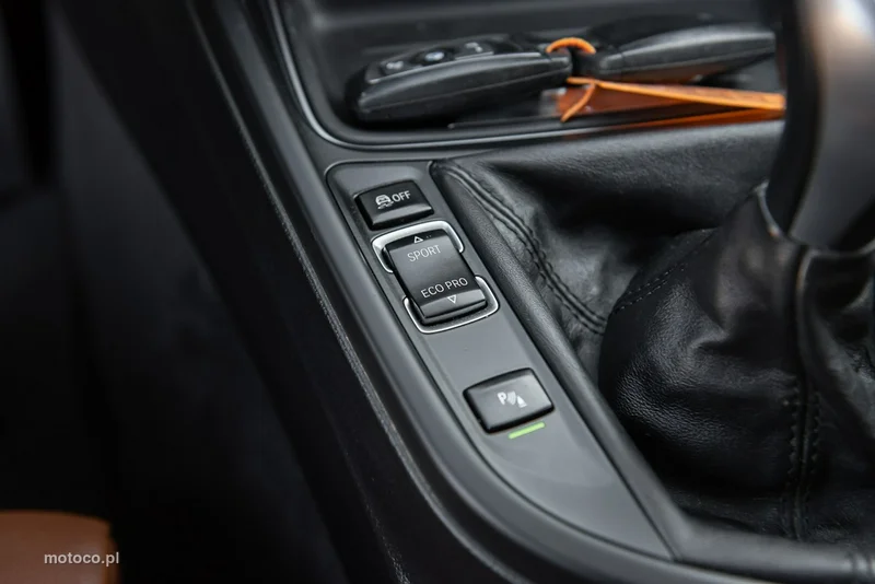 BMW Seria 3 F30 320 24