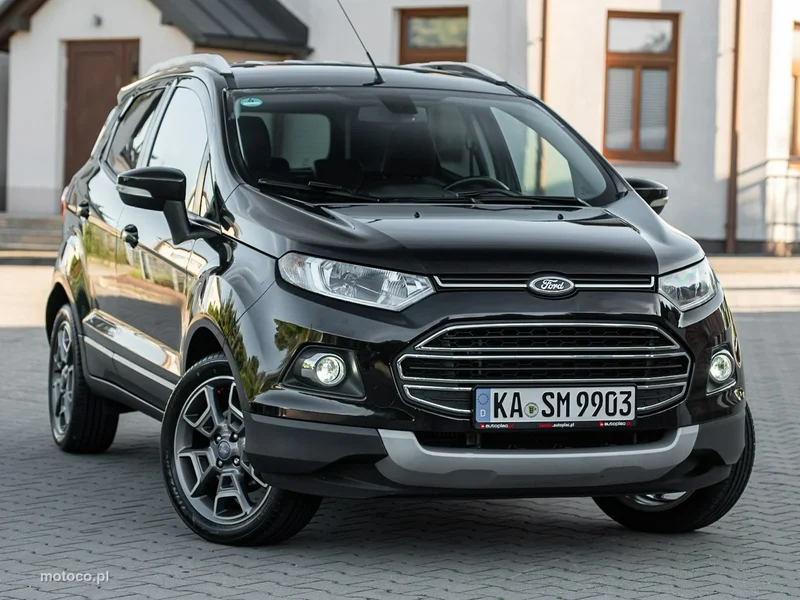 Ford EcoSport 4