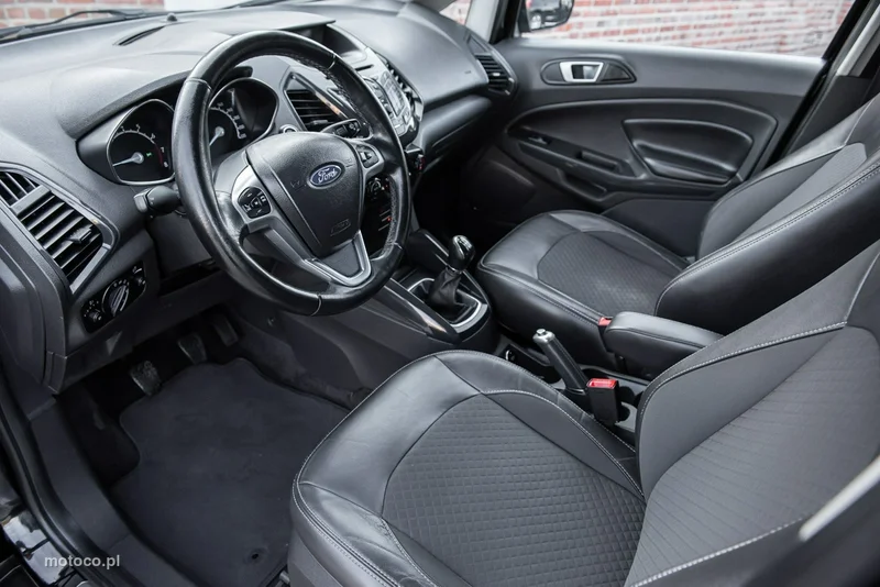 Ford EcoSport 6