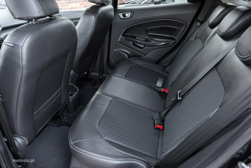 Ford EcoSport 7