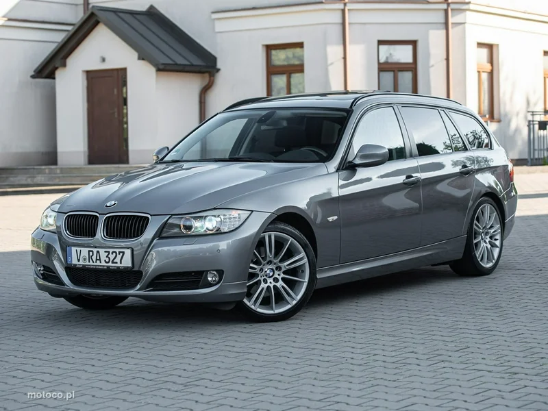 BMW Seria 3 E90 320 12