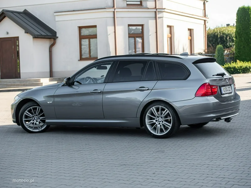 BMW Seria 3 E90 320 14