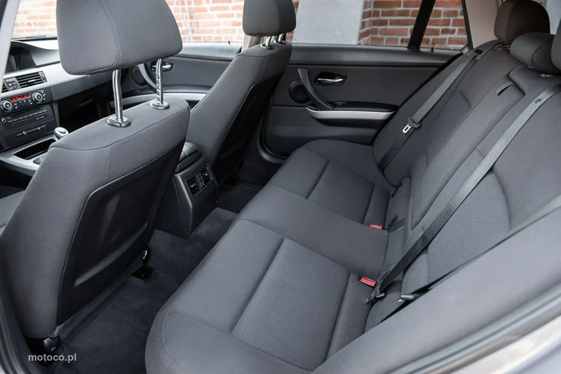 BMW Seria 3 E90 320 8