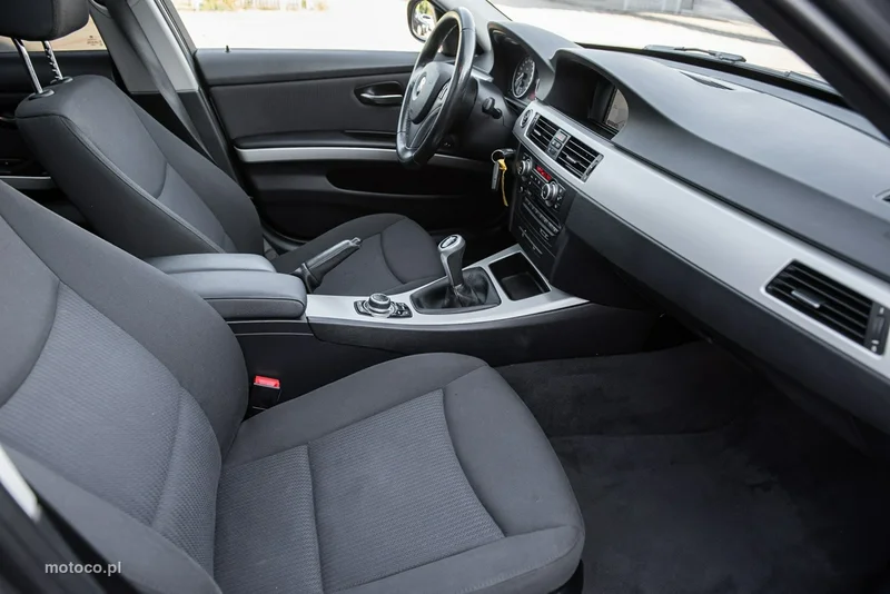 BMW Seria 3 E90 320 10