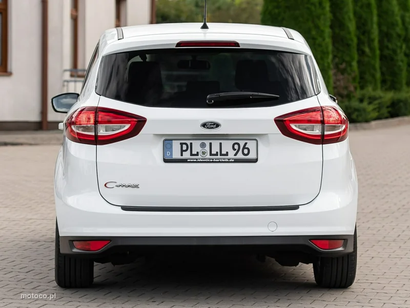 Ford C-Max II 15