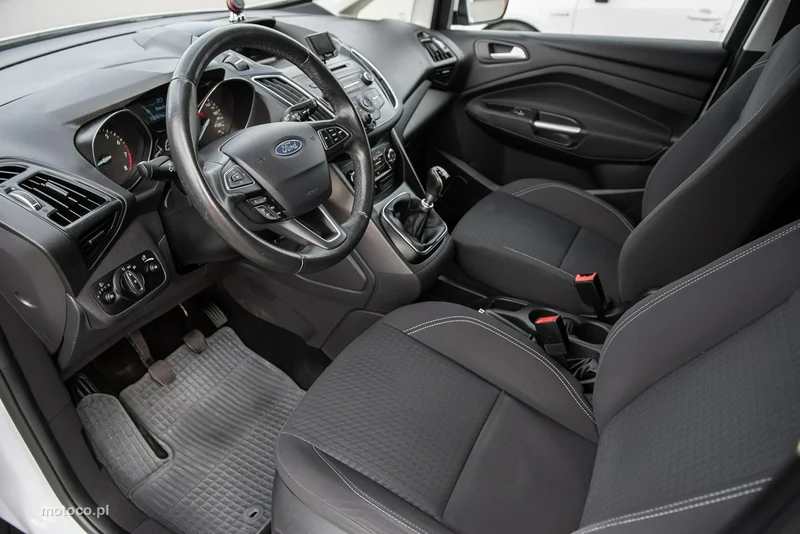 Ford C-Max II 6