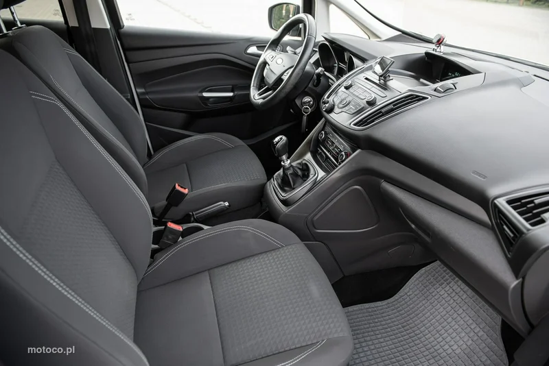 Ford C-Max II 9