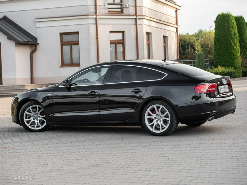 Audi A5 8T 14
