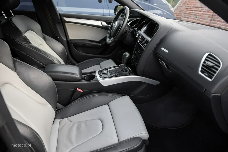 Audi A5 8T 10