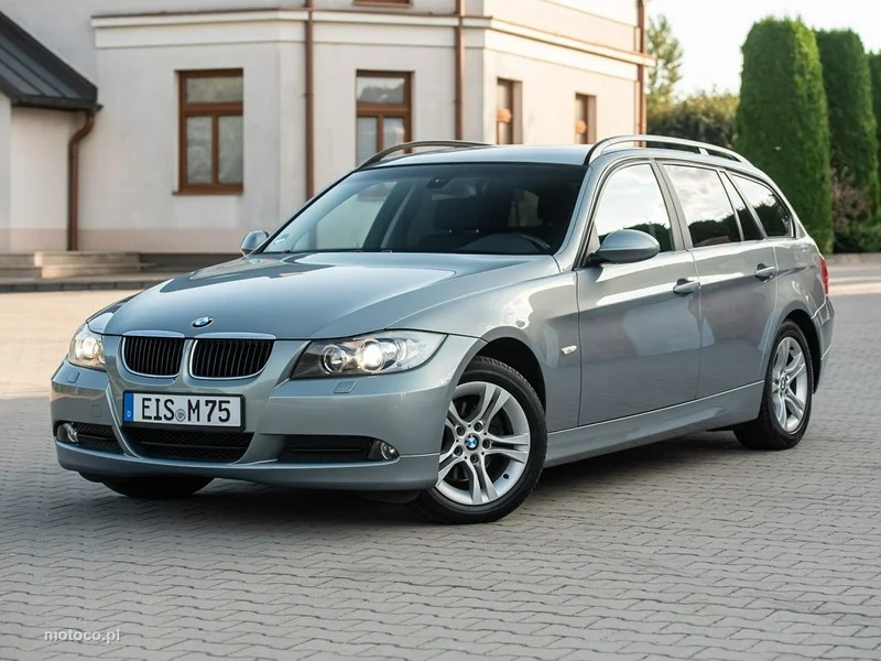 BMW Seria 3 E90 318 11