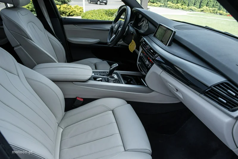 BMW X5 F15 10