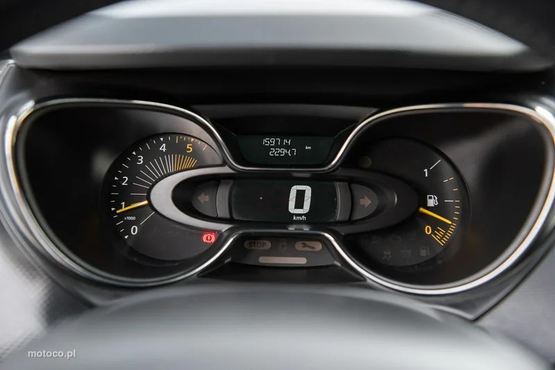 Renault Captur I 29