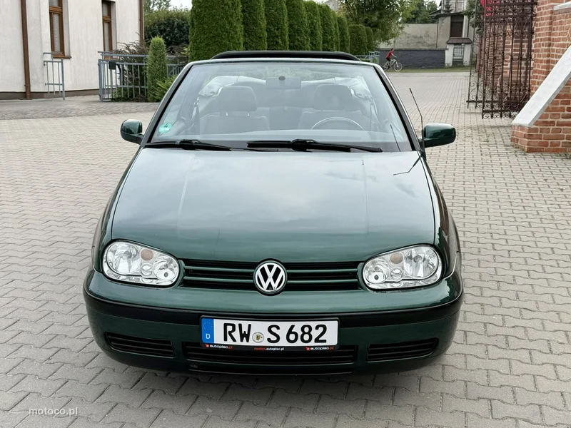 Volkswagen Golf Cabrio 12